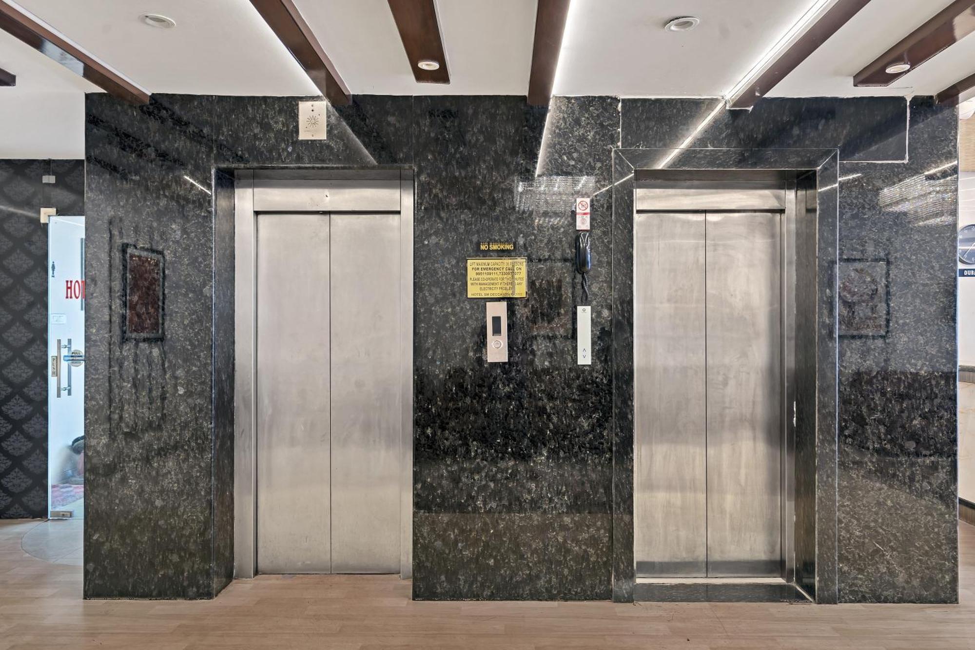 Hotel Sm Deccan Park Shamshabad Zewnętrze zdjęcie